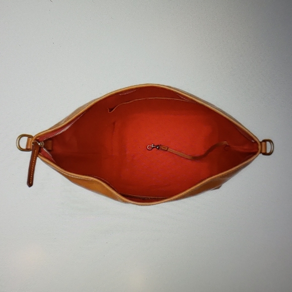 NEW Dooney and Bourke Camden Florentine Large Leather Hobo - Picture 11 of 12